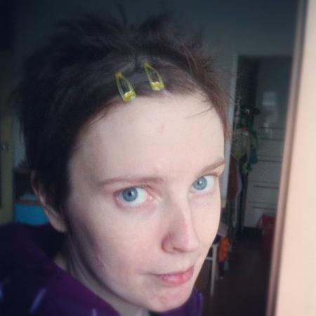 Ooh, look at my hair clips!